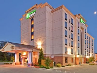 Hotel Express & By Ihg
